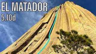 Climbing Devil's Tower via El Matador 5.10d