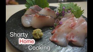 【Parrotfish Sashimi】《Shorty Home Cooking》~Japanese guy cooking~