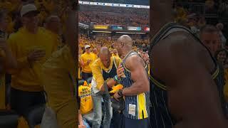 Terry Crews Arrives for Game 3 of NBA Finals in Jermaine O'Neal Jersey & Greets Reggie Miller 