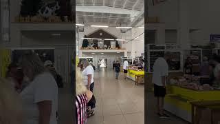 Уютный рынок в маленьком сибирском городке Красноярского края . г.Назарово