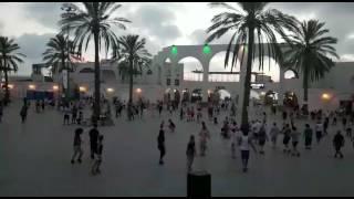 ״יוסי מיארה ואלי סגל- ״אדם נולד שחקן״ ריקודי עם