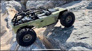 Axial Deadbolt: Frankenstein Build Stretched/Lowered #axial