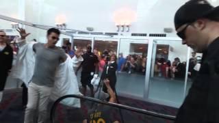 Carnival Cruise Port  - Jordan Knight & Donnie Wahlberg Arrival