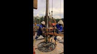 Driller vs Floorman #rig #ad #drilling #oil #tripping