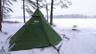 Heißes Zelt-Wintercamping-Polnisches Lavvu und Luxe Megahorn