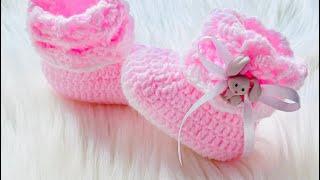 Crochet baby booties | How to crochet | Crochet baby shoes | Easy Pattern @CrochetForBaby