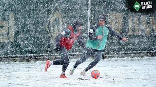 Winter-Einbruch erfordert besondere Bälle: So lief das Werder-Training im Schneegestöber!