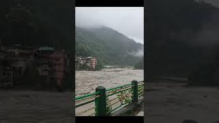 The road to Darjeeling was closed due to landslides..#