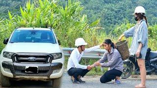 Single mother mistaken for thief luckily receives help from construction engineer | Lý Tiểu Tuyết