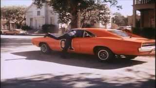 The Dukes Of Hazzard : Daisy's Driving