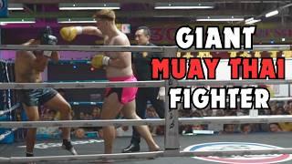 HUGE Muay Thai FIGHTER Moves Like a LIGHTWEIGHT