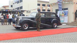 Otumfuo Osei Tutu II størms Cape Coast with over 200 V8 Convoy