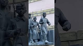 Київ університет Карпенко-Карого  Меморіальна дошка Випускникам артилерійських спецшкіл #kyiv #киев