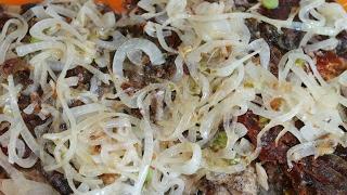 КАРАСЬ ЖАРЕНЫЙ С ЛУКОМ. ОЧЕНЬ ВКУСНЫЙ! \ KARAS FRIED WITH ONIONS #карась #рыба #жареныйкарась