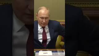 the president held a working meeting with governor of st. petersburg Alexander beglov Putin 