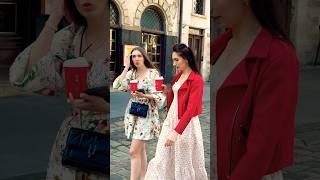 Дівчина в сукні з кавою. Львів літо, мода. #львівплощаринок