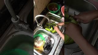 You can’t live in an African home and not enter the kitchen when your mom is cookin #lifestyle #vlog
