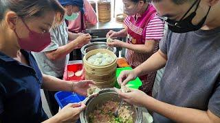 The Most Popular Food in Taichung! Juicy Soup Dumpling/南屯在地人激推美食！爆汁鮮肉小籠湯包-Taiwanese Street Food