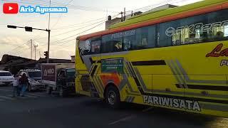 MACET TERPARAH JALAN LINTAS SUMBAR RIAU TRUCK HINO 500 FUSO MUATAN BERAT SUSAH BELOK, RAMAI 