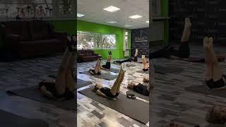 Занятия хореографией для детей в F-Dance (Краснодар). Растяжка.