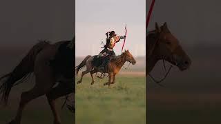 内蒙古骑马 Riding Horses in Inner Mongolia