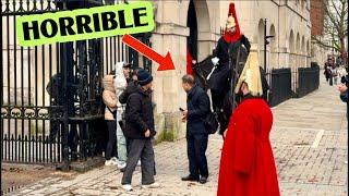 SHOCKER! A MAN NEARLY GOT TRAMPLED, CRAZY TOURISTS BLOCKED THE HORSE AND GUARD