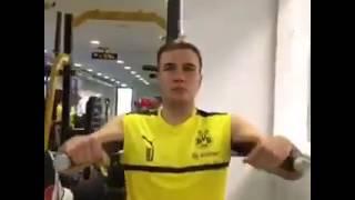 Flashmob from Borussia players #mannequinChallenge