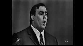 Young Luciano Pavarotti La Boheme Che gelida manina 29