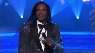 FAB MORVAN MILLI VANILLI PERFORMING LIVE GIRL YOU K OW IT’S TRUE AT BAYERISHER FESTIVAL FILMPREIS