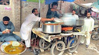 30/- Rs ROADSIDE DHABA FOOD  PAKISTAN STREET FOOD TOUR - CHEAP PRICE HALEEM | CHANAY | CHAWAL