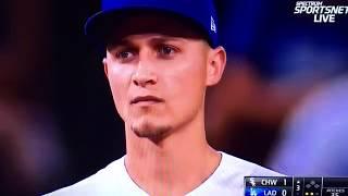 Seagers catch robs Abreu Vs White Sox