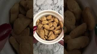 Limited Edition Goldfish Elf Maple Syrup Grahams! #shorts #satisfyingvideo #asmr