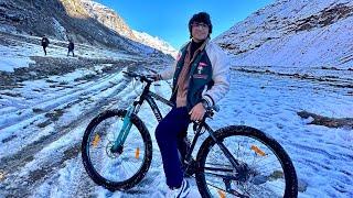 Snow Mein Cycle Chala Di 