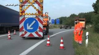 05.09.2012 - Autobahnkreuz Walldorf - Mit Torf beladener Sattelzug umgekippt