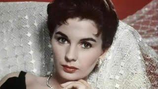 13 Sexy Photos of Jean Simmons