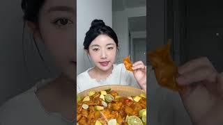 Những người nổi tiếng nói gì về chân gà bà Tuyết