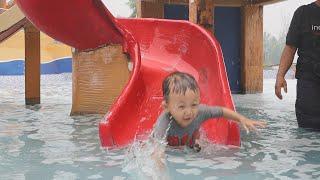 Playing Water in Swimming Pools, Playing Slides and Bubble Bath - Gavin and Uni Mishel