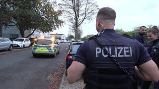 PKW-Fahrer fährt beim Ausparken gegen PKW - flüchtet in Köln-Holweide am 30.10.24