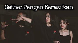 Cathez Pengen Kerasukan – DMS [ Penelusuran ]