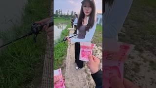 当路亚龟佬遇上，路亚社牛现场，你能挑战到第几关？  #社牛天花板 #社牛#社死#路亚#街头挑战 #弘扬正能量
