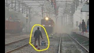 MILKMAN vs HIGH SPEED TRAIN ! Bhagalpur Garib rath Express Blazes Past at Full Speed 130 kph !