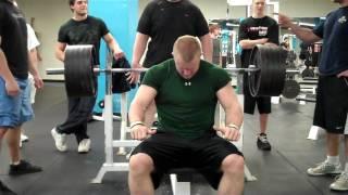 19 year old benches 500lbs raw