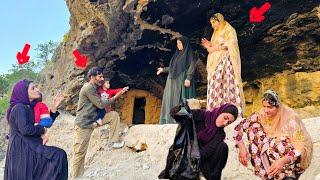 Master meets Zulfa, travels to the mountains, helps a poor nomadic family