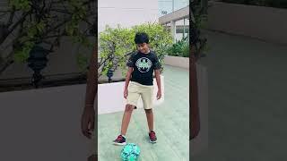 How to play soccer part-4-how to do The Hocus pocus, Heel to heel and The V