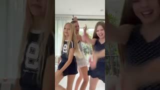 heavy love #t #tiktok # #dance #trending #viralvideo #bondi #blondes #threepeopledance