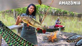 ACAMPAMENTO de SELVA e PESCA RIBEIRINHA na Amazônia