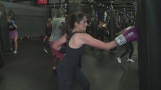 Glove up with TITLE Boxing Club in Northeast Ohio: 3News' Isabel Lawrence gives it a try