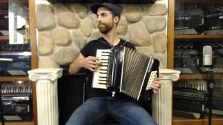 How to Play the 12 Bass Accordion - Lesson 9 - Three Chord Song in F Major - Oh! Susanna