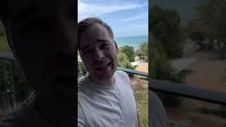 Как часто вы бы завтракали на балконе с таким видом?
