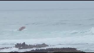 NSRI Gqeberha assist 2 capsized boats at a Fish Derby at Noordhoek: